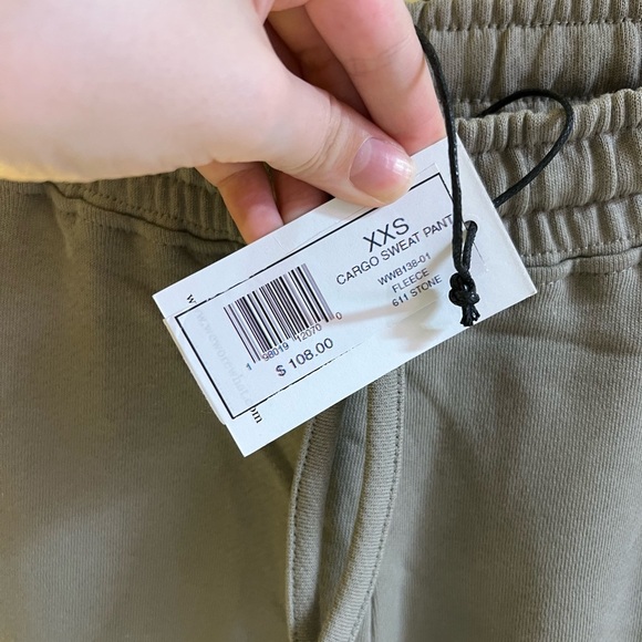 Revolve x WEWOREWHAT NWT cargo fleece sweatpants size XXS in brown tan stone - Picture 4 of 5